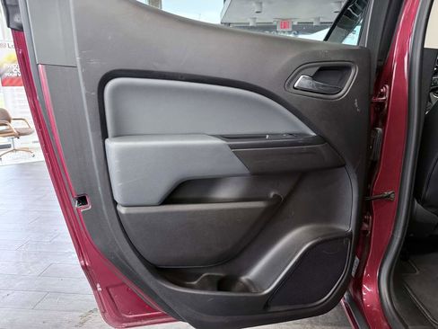 Used 2019 Chevrolet Colorado Z71 image 23