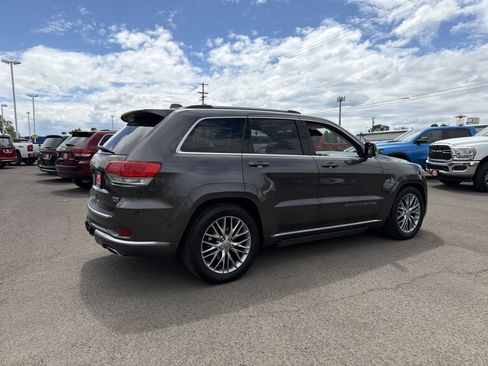 Used 2017 Jeep Grand Cherokee Summit AWD/4WD image 6