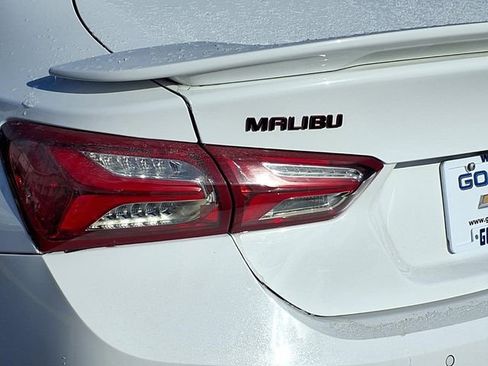 Used 2021 Chevrolet Malibu LT w/ Redline Edition image 23