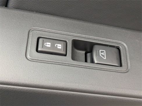 New 2026 Nissan Frontier SV image 34