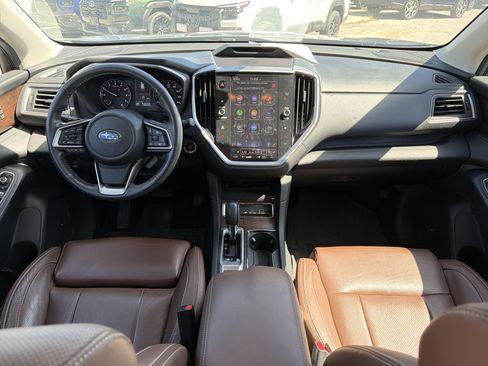 Used 2024 Subaru Ascent Touring AWD/4WD image 10