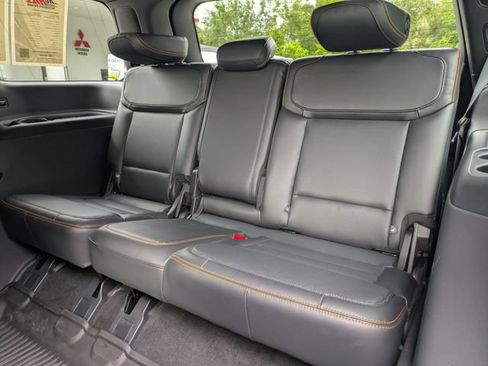Used 2025 Ford Expedition Tremor AWD/4WD image 17