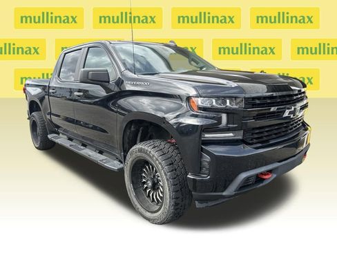 Used 2020 Chevrolet Silverado 1500 Custom w/ Custom Value Package image 1
