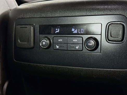 Used 2018 GMC Yukon Denali RWD image 31