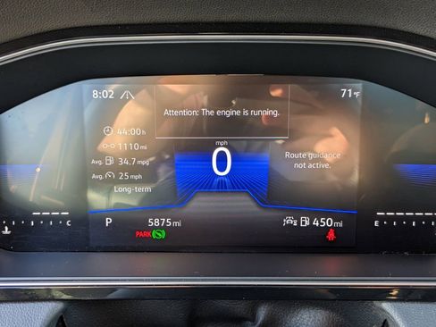 Certified 2025 Volkswagen Jetta Sport image 29