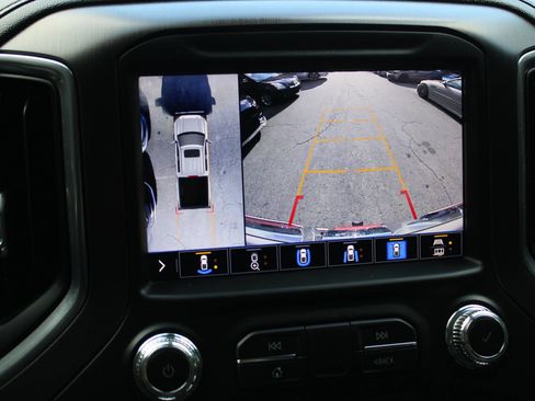 Used 2020 GMC Sierra 1500 AT4 w/ AT4 Premium Package AWD/4WD image 17