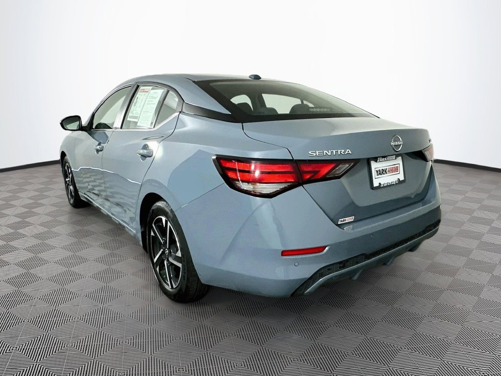 Used 2024 Nissan Sentra SV FWD image 7