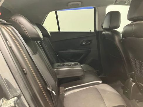 Used 2018 Chevrolet Trax LT w/ LT Convenience Package image 35