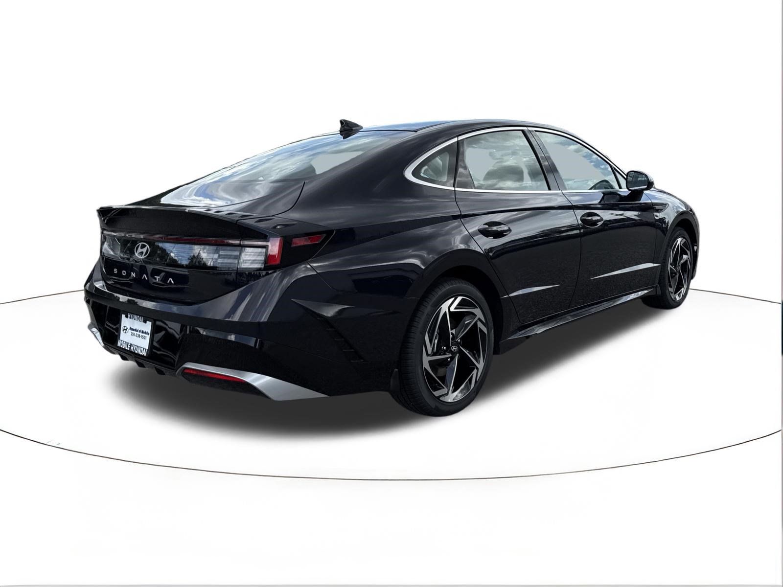 New 2026 Hyundai Sonata SEL FWD image 3