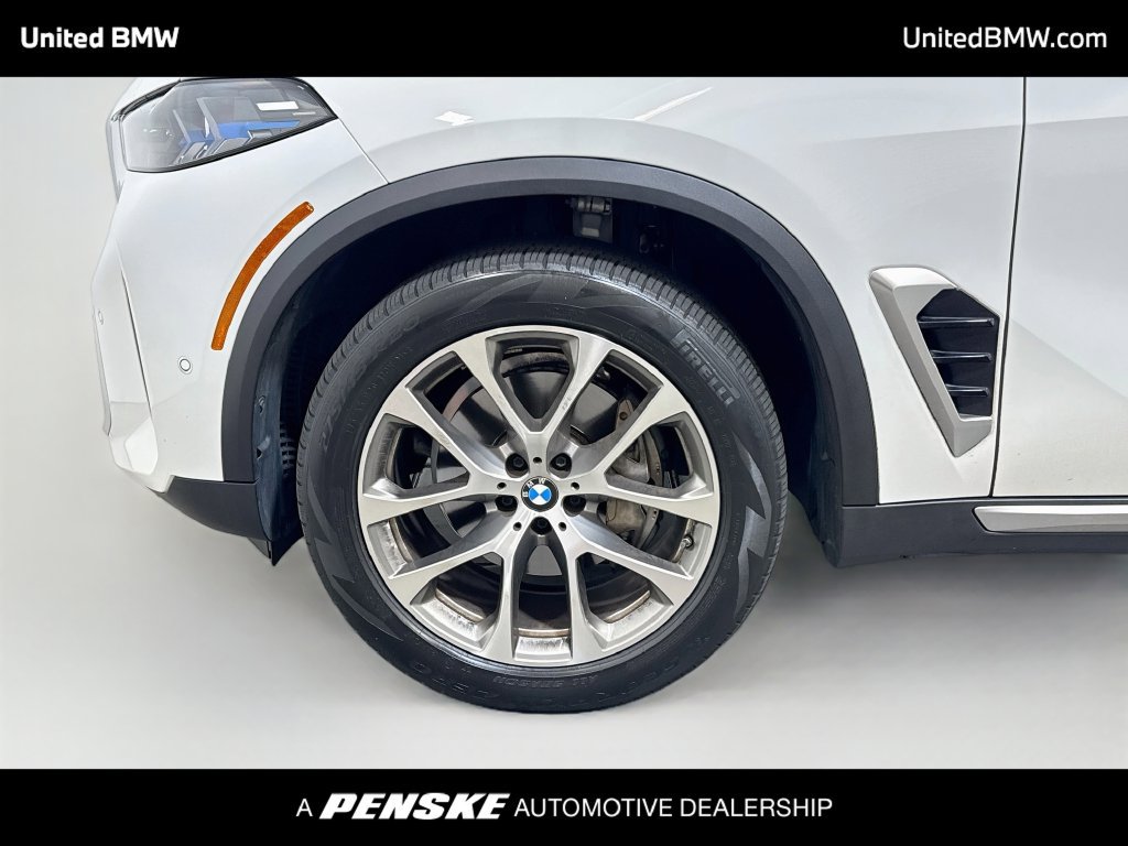 Used 2024 BMW X5 sDrive40i w/ Premium Package RWD image 9