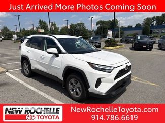 Used 2022 Toyota RAV4 XLE AWD/4WD video 1