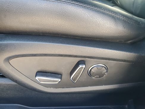 Used 2018 Lincoln MKC Premiere image 17