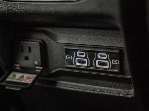 Certified 2024 Jeep Grand Cherokee L Limited image 37