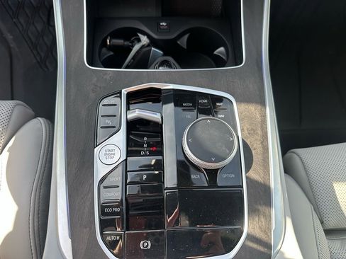 Certified 2026 BMW X5 sDrive40i w/ Premium Package image 17