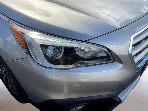 Used 2017 Subaru Outback 2.5i Limited w/ Popular Package #5 AWD/4WD image 32