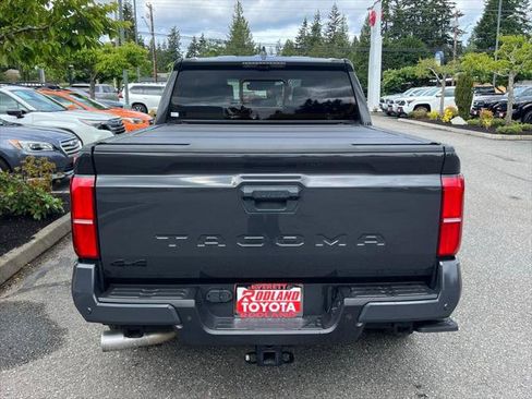 Certified 2024 Toyota Tacoma TRD Off-Road w/ TRD Off Road Premium Package AWD/4WD image 8
