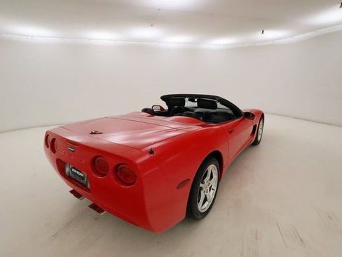 Used 2000 Chevrolet Corvette Convertible w/ Performance Handling Pkg image 20