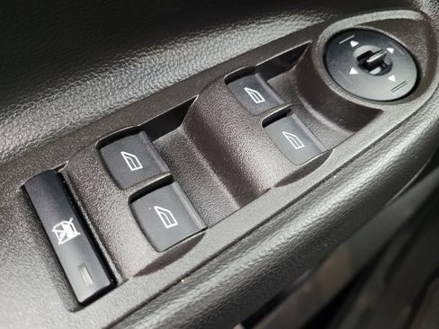Used 2018 Ford Escape SE w/ SE Sport Appearance Package FWD image 27