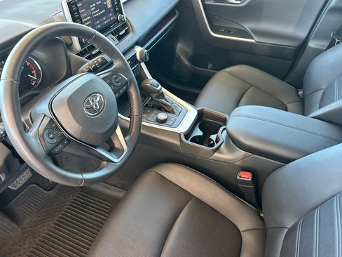 Certified 2019 Toyota RAV4 Limited AWD/4WD image 9