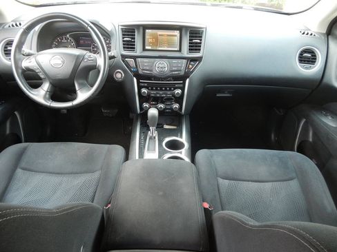 Used 2013 Nissan Pathfinder SV w/ Cargo Pkg FWD image 2