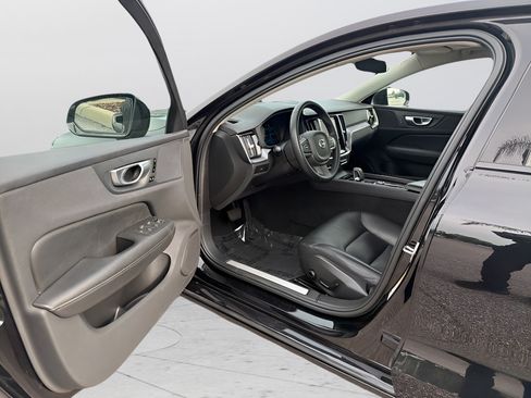 Used 2024 Volvo S60 B5 Core FWD image 12