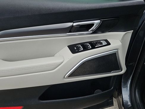 Used 2020 Kia Telluride S FWD image 21
