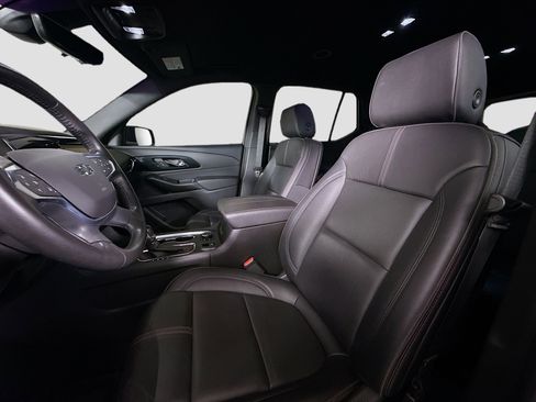 Used 2022 Chevrolet Traverse RS w/ LPO, Floor Liner Package image 22