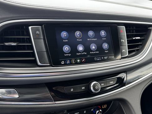 Used 2023 Buick Enclave Essence image 20