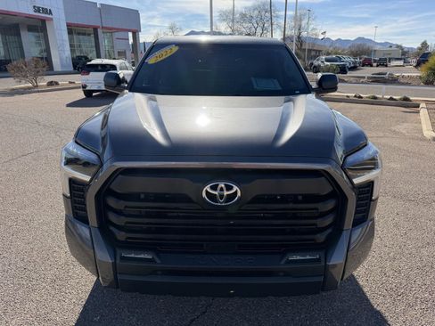 Used 2022 Toyota Tundra SR5 w/ SR5 Premium Package image 13