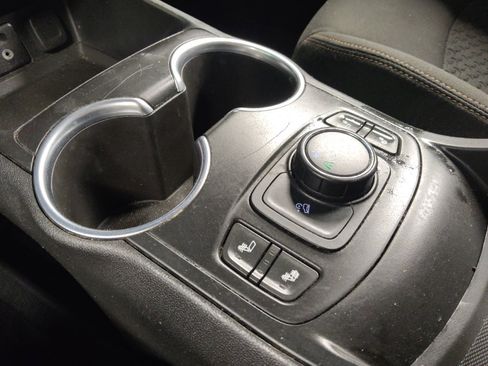 Used 2018 GMC Terrain SLE w/ Driver Convenience Package FWD image 26