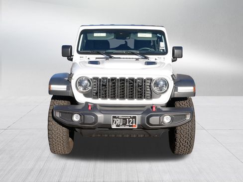 Used 2024 Jeep Wrangler Unlimited Rubicon image 2