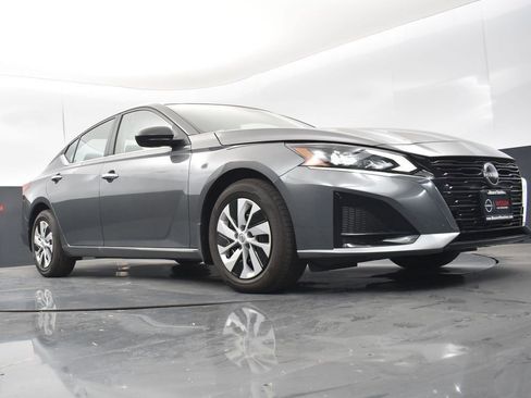 New 2025 Nissan Altima 2.5 S image 35