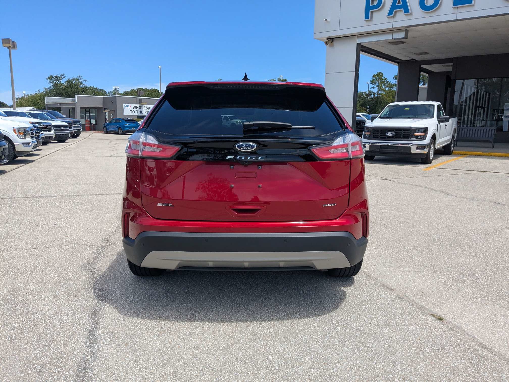 Used 2024 Ford Edge SEL AWD/4WD image 5