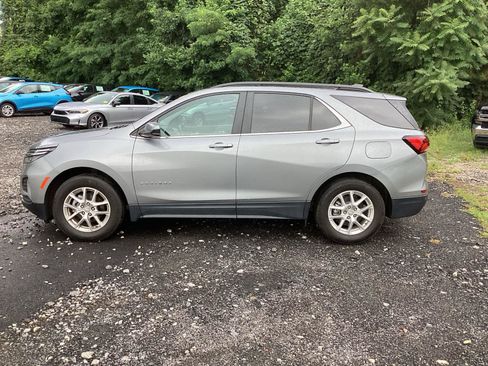 Used 2024 Chevrolet Equinox LT FWD image 3