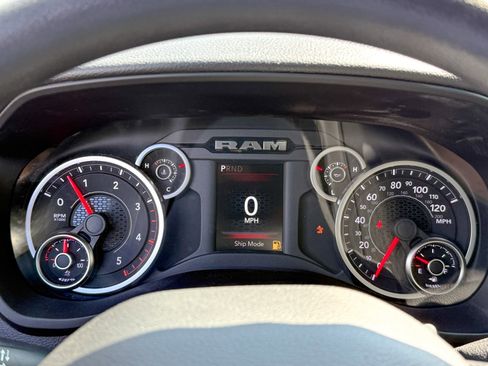 New 2025 RAM 2500 Tradesman w/ Chrome Appearance Group image 22