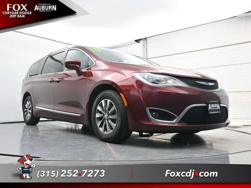 Used 2019 Chrysler Pacifica Touring-L Plus FWD image 21