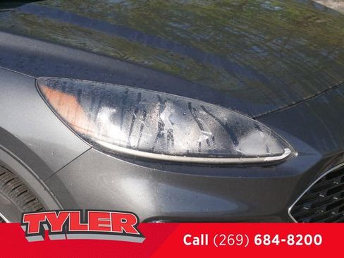 Used 2020 Ford Escape SEL AWD/4WD image 10