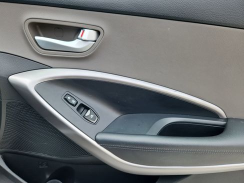 Used 2015 Hyundai Santa Fe Sport w/ Option Group 02 FWD image 16