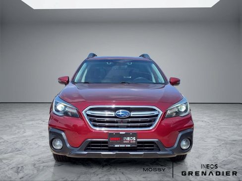 Used 2019 Subaru Outback 2.5i Limited AWD/4WD image 3