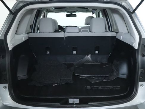 Used 2014 Subaru Forester 2.5i Premium AWD/4WD image 30