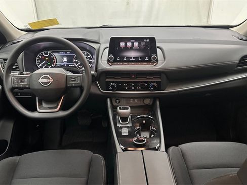 New 2026 Nissan Rogue S image 18