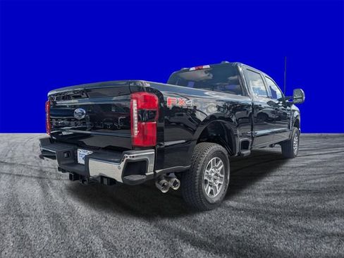 New 2026 Ford F250 Lariat w/ FX4 Off-Road Package image 3