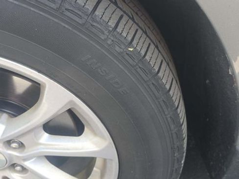 Used 2018 Chevrolet Equinox LT AWD/4WD image 24