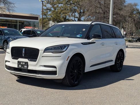 Used 2023 Lincoln Aviator Reserve w/ Equipment Group 201A image 7