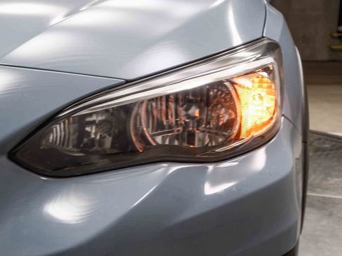 Used 2020 Subaru Crosstrek 2.0i Premium image 10