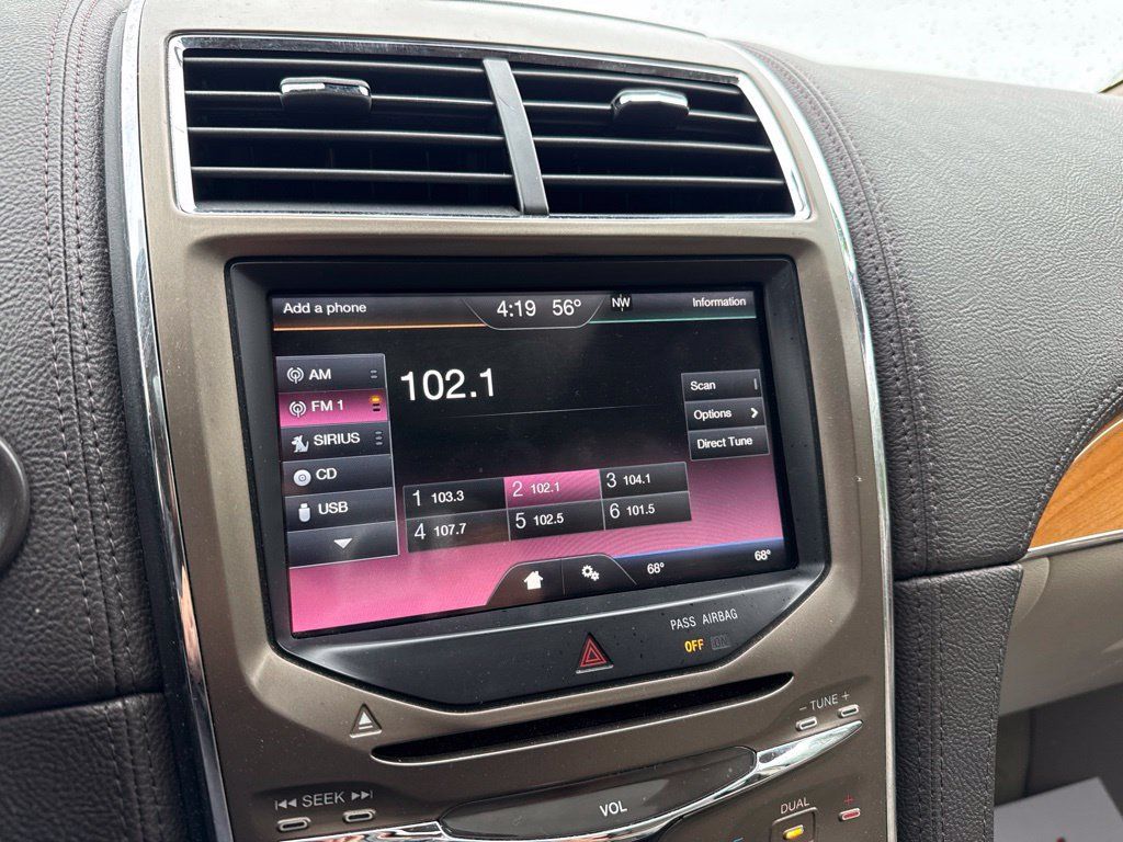 Used 2011 Lincoln MKX AWD w/ 101A Rapid Spec Order Code image 24
