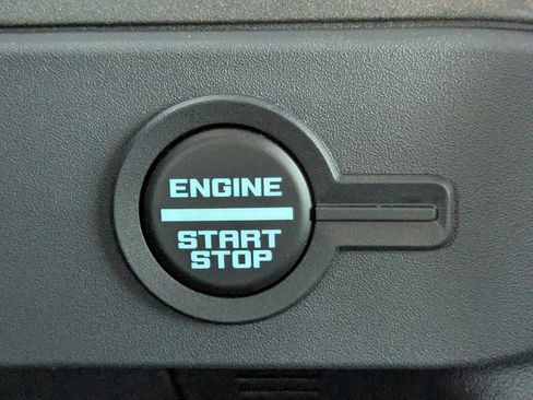 New 2025 Ford Bronco Badlands image 29