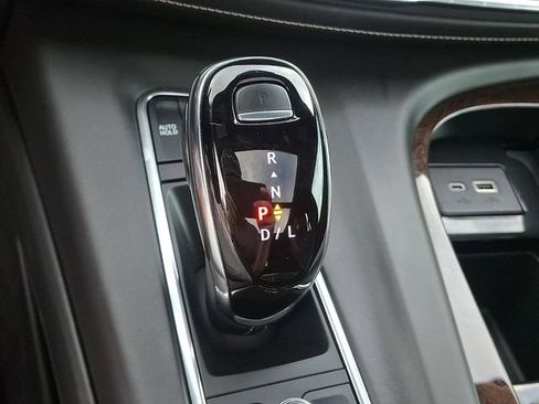 Certified 2023 Cadillac Escalade Sport Platinum AWD/4WD image 11