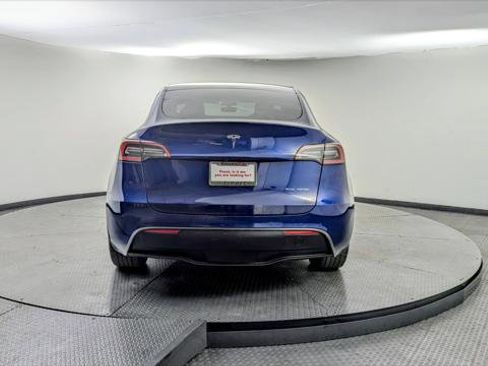 Used 2022 Tesla Model Y Long Range image 6