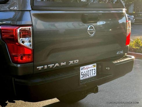 Used 2017 Nissan Titan S image 14
